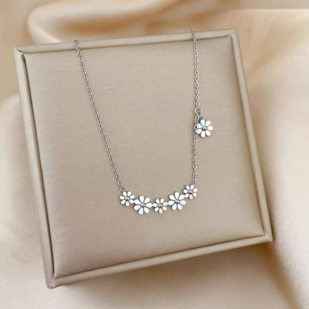 Daisy Delight Necklace