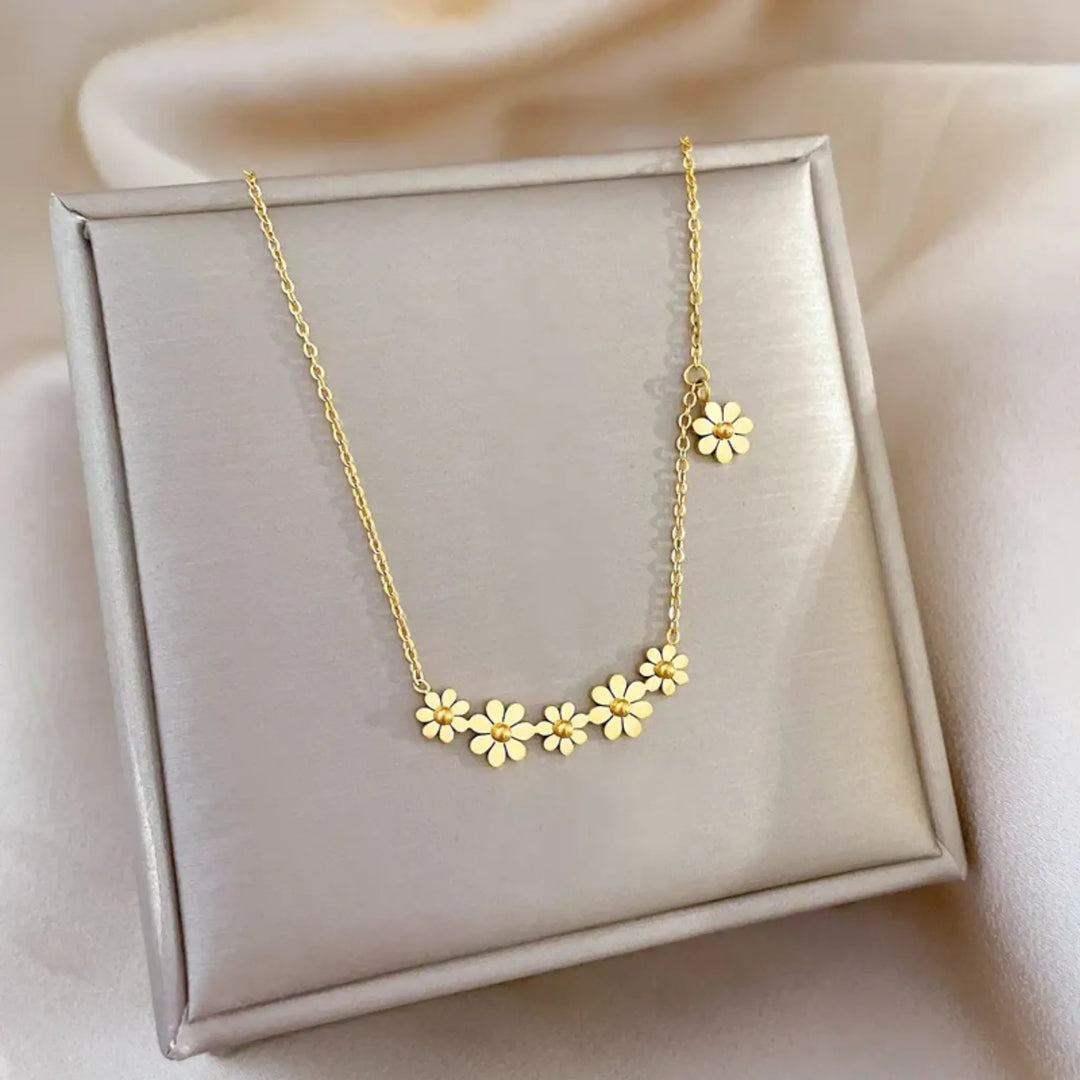 Daisy Delight Necklace