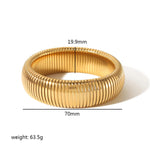 Load image into Gallery viewer, Retro Roman Style Circle Bangle
